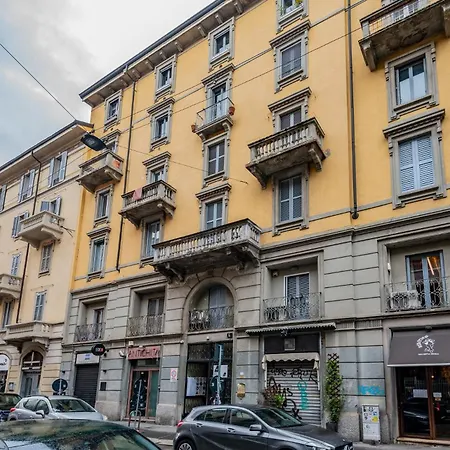 Via Cagnola Arco Della Pace 4pax-wifi Milão